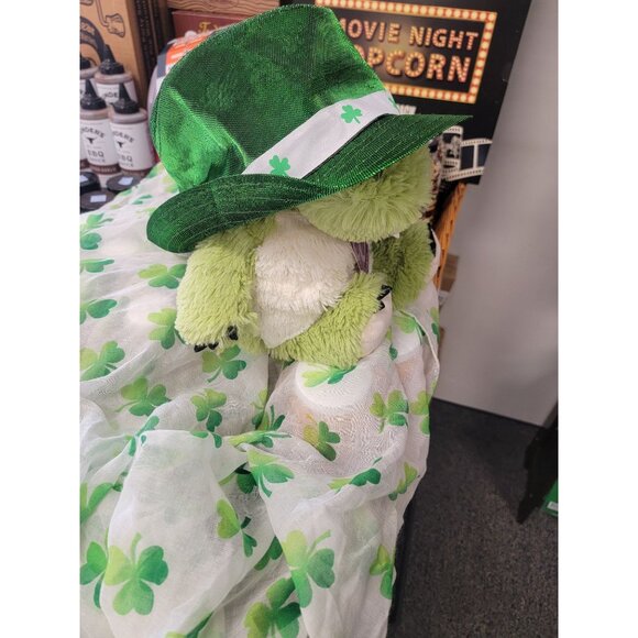 Green St.‎ Patricks Day With Shamrock Fedora Hat - Picture 1 of 5